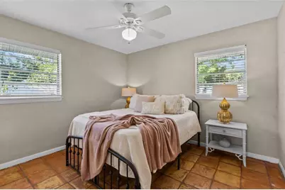 2520 E Milmar Drive, Sarasota, FL 34237 - Photo 23