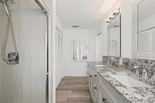 7215 Westmoreland Dr, Sarasota, FL 34243 - Photo 13