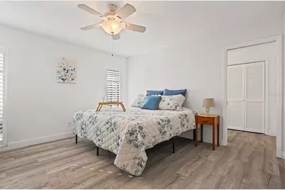 7215 Westmoreland Drive, Sarasota, FL 34243 - Photo 11