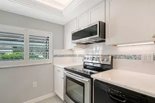3262 Cross Creek Dr, Sarasota, FL 34231 - Photo 17
