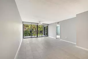 3262 Cross Creek Dr, Sarasota, FL 34231 - Photo 7