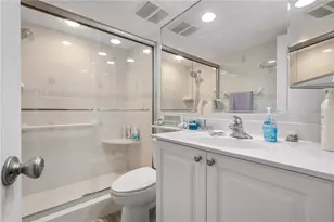 3806 Gulf of Mexico Dr, Longboat Key, FL 34228 - Photo 15