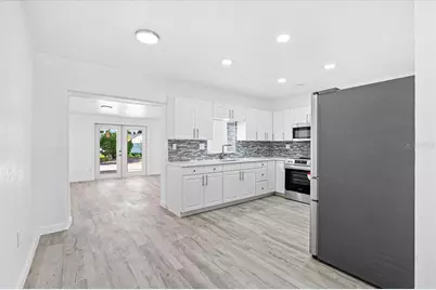 6243 Carlton Avenue, Sarasota, FL 34231 - Photo 11