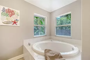 2166 Sylvan Lea Dr, Sarasota, FL 34240 - Photo 33