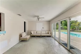 2219 Lockwood Meadows Cir, Sarasota, FL 34234 - Photo 13