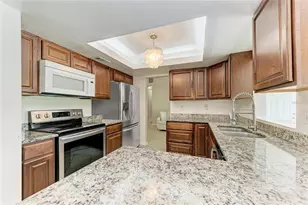 2219 Lockwood Meadows Cir, Sarasota, FL 34234 - Photo 21