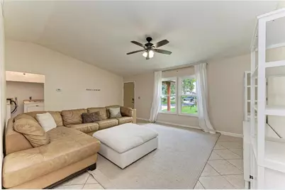 2219 Lockwood Meadows Circle, Sarasota, FL 34234 - Photo 15