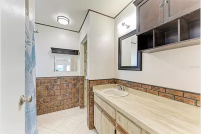2219 Lockwood Meadows Circle, Sarasota, FL 34234 - Photo 29