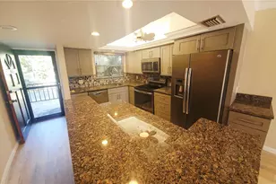 1650 Pine Tree Ln, Sarasota, FL 34236 - Photo 5