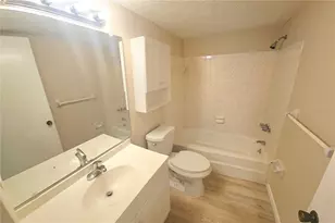 1650 Pine Tree Ln, Sarasota, FL 34236 - Photo 15