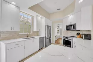 8375 Jesolo Ln, Sarasota, FL 34238 - Photo 5