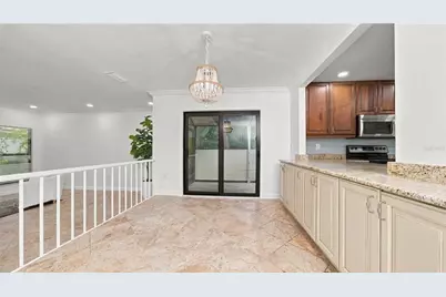 4802 Kestral Park Circle #22, Sarasota, FL 34231 - Photo 7