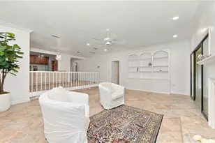 4802 Kestral Park Cir, Sarasota, FL 34231 - Photo 11