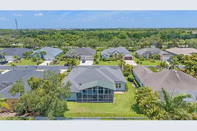 8015 Spring Marsh Drive, Bradenton, FL 34201 - Photo 7