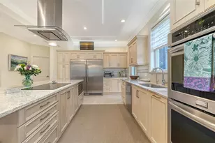 1359 Tearose Pl, Sarasota, FL 34239 - Photo 15