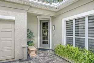 1359 Tearose Pl, Sarasota, FL 34239 - Photo 3