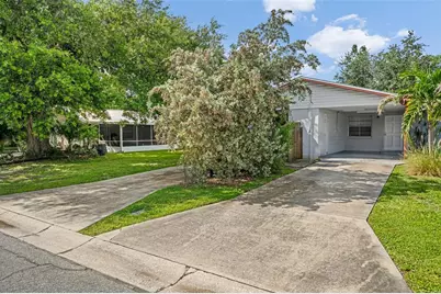 3607 47th Avenue W, Bradenton, FL 34210 - Photo 3