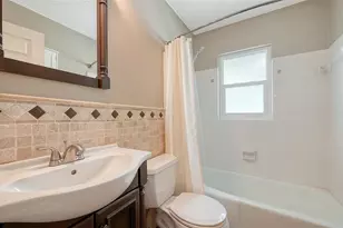 4090 Groveland Ave, Sarasota, FL 34231 - Photo 17