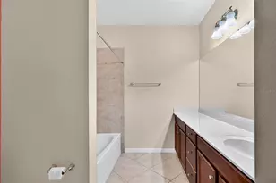 20169 Lagente Cir, Venice, FL 34293 - Photo 31