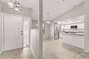 2475 Wood Oak Dr, Sarasota, FL 34232 - Photo 7