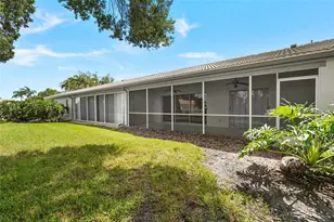 3032 Ringwood Meadow, Sarasota, FL 34235 - Photo 9