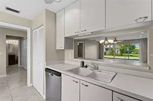3032 Ringwood Meadow, Sarasota, FL 34235 - Photo 3