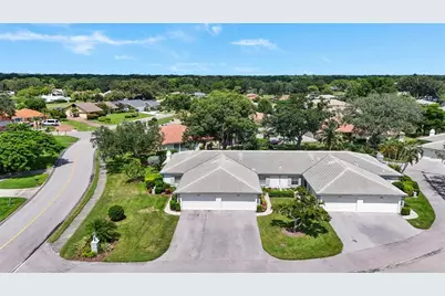 3032 Ringwood Meadow #17, Sarasota, FL 34235 - Photo 33