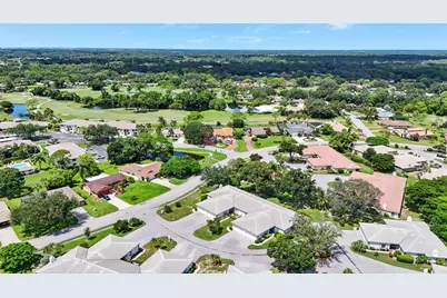 3032 Ringwood Meadow #17, Sarasota, FL 34235 - Photo 35