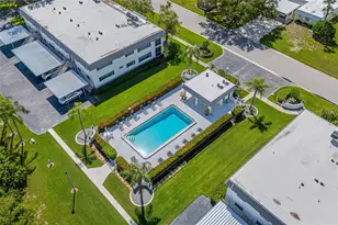 1647 Southwood St, Sarasota, FL 34231 - Photo 25