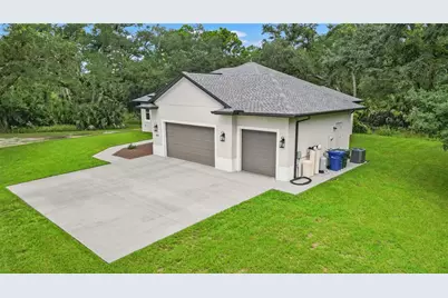 400 S Moon Drive, Venice, FL 34292 - Photo 5