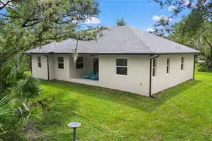400 S Moon Dr, Venice, FL 34292 - Photo 7