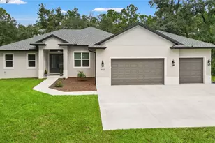 400 S Moon Dr, Venice, FL 34292 - Photo 1