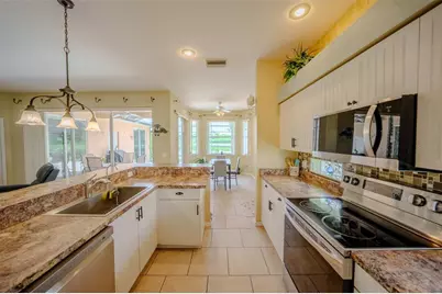 4722 78th Court E, Bradenton, FL 34203 - Photo 15