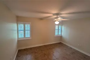4615 Oak Forest Dr E, Sarasota, FL 34231 - Photo 21