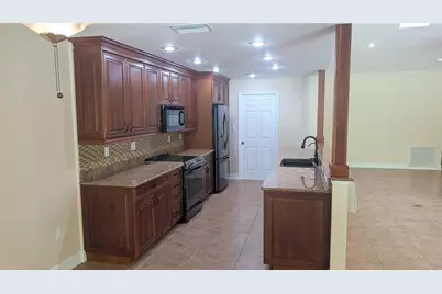 4615 Oak Forest Drive E #22, Sarasota, FL 34231 - Photo 9