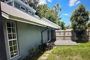 4219 Murdock Ave, Sarasota, FL 34231 - Photo 15