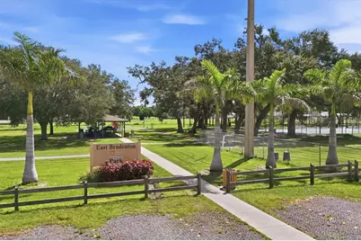 3021 14th Street E, Bradenton, FL 34208 - Photo 37