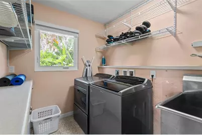 7739 Westmoreland Drive, Sarasota, FL 34243 - Photo 23