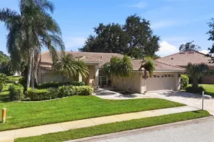 4246 Hearthstone Dr, Sarasota, FL 34238 - Photo 5