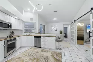4246 Hearthstone Dr, Sarasota, FL 34238 - Photo 13