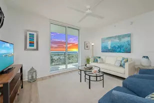 800 N Tamiami Trl, Sarasota, FL 34236 - Photo 7
