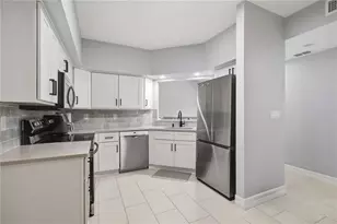 7522 Marsh Orchid Cir, Bradenton, FL 34203 - Photo 9