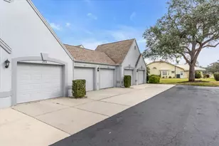 6807 Stone River Rd, Bradenton, FL 34203 - Photo 3