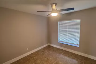 11728 Shirburn Cir, Parrish, FL 34219 - Photo 23