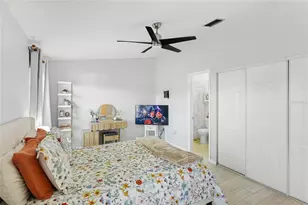 3904 36th Ave Dr W, Bradenton, FL 34205 - Photo 13