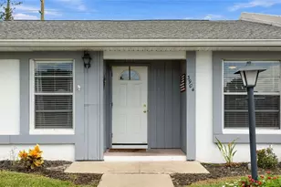 3904 36th Ave Dr W, Bradenton, FL 34205 - Photo 3