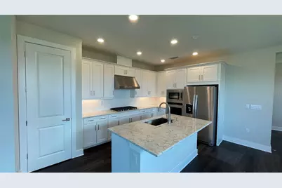 18519 Dayspring Place, Venice, FL 34293 - Photo 3