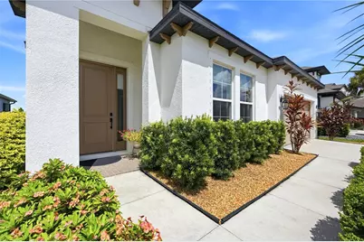 3583 Secret Stroll Drive, Sarasota, FL 34240 - Photo 9