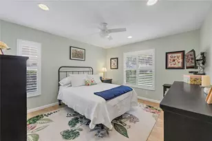 4021 Oakhurst Dr, Sarasota, FL 34233 - Photo 15
