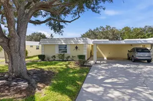 5826 Driftwood Pl, Sarasota, FL 34231 - Photo 3